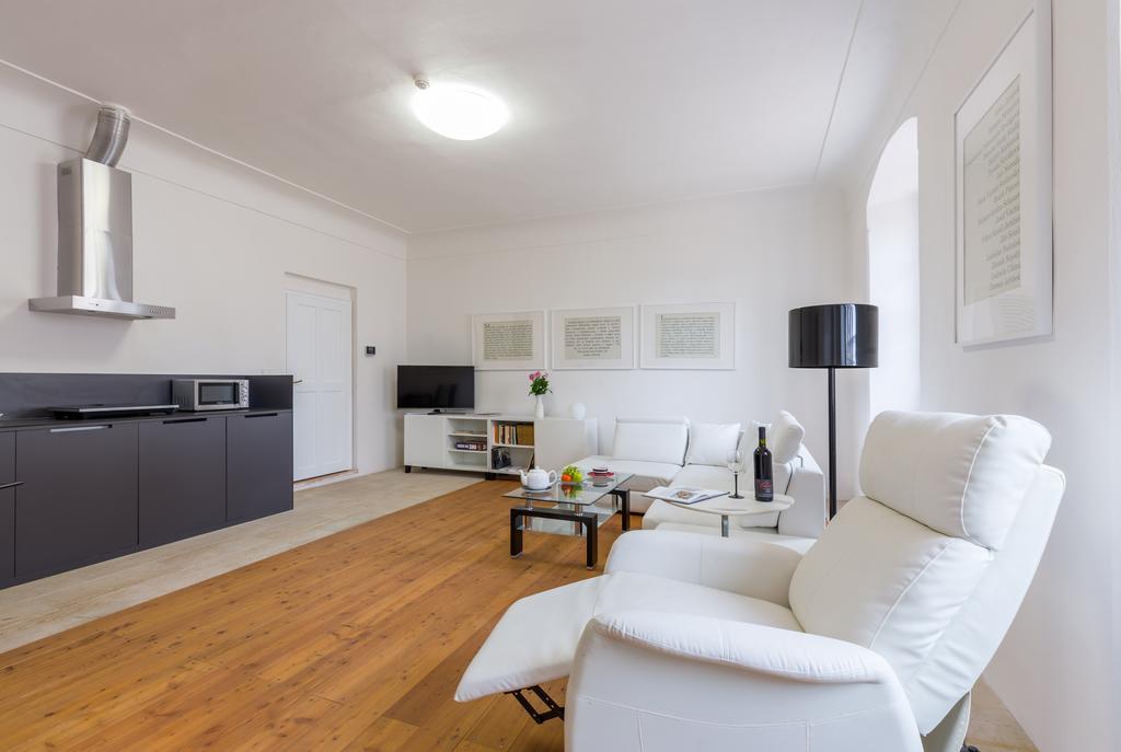 Zamecke Apartmany Litomyšl Buitenkant foto