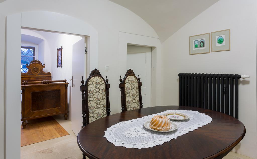 Zamecke Apartmany Litomyšl Buitenkant foto