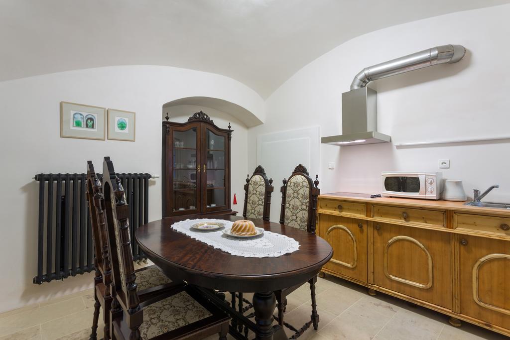 Zamecke Apartmany Litomyšl Buitenkant foto