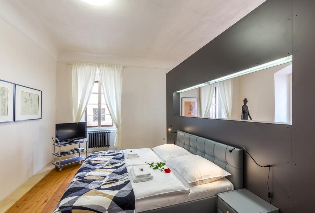 Zamecke Apartmany Litomyšl Buitenkant foto